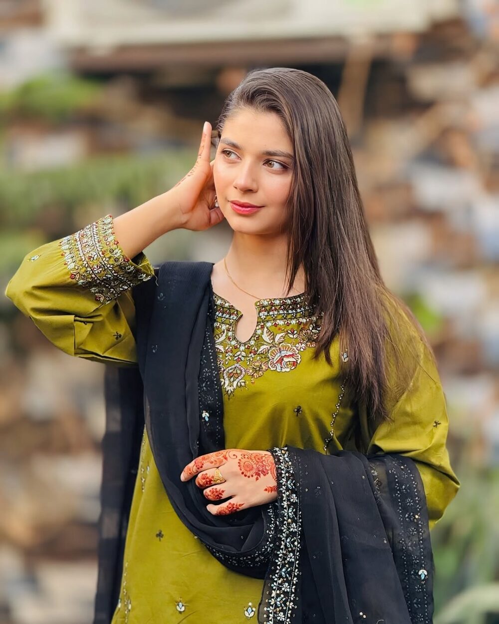 নকশিকাঁথা অলিভ - Image 2