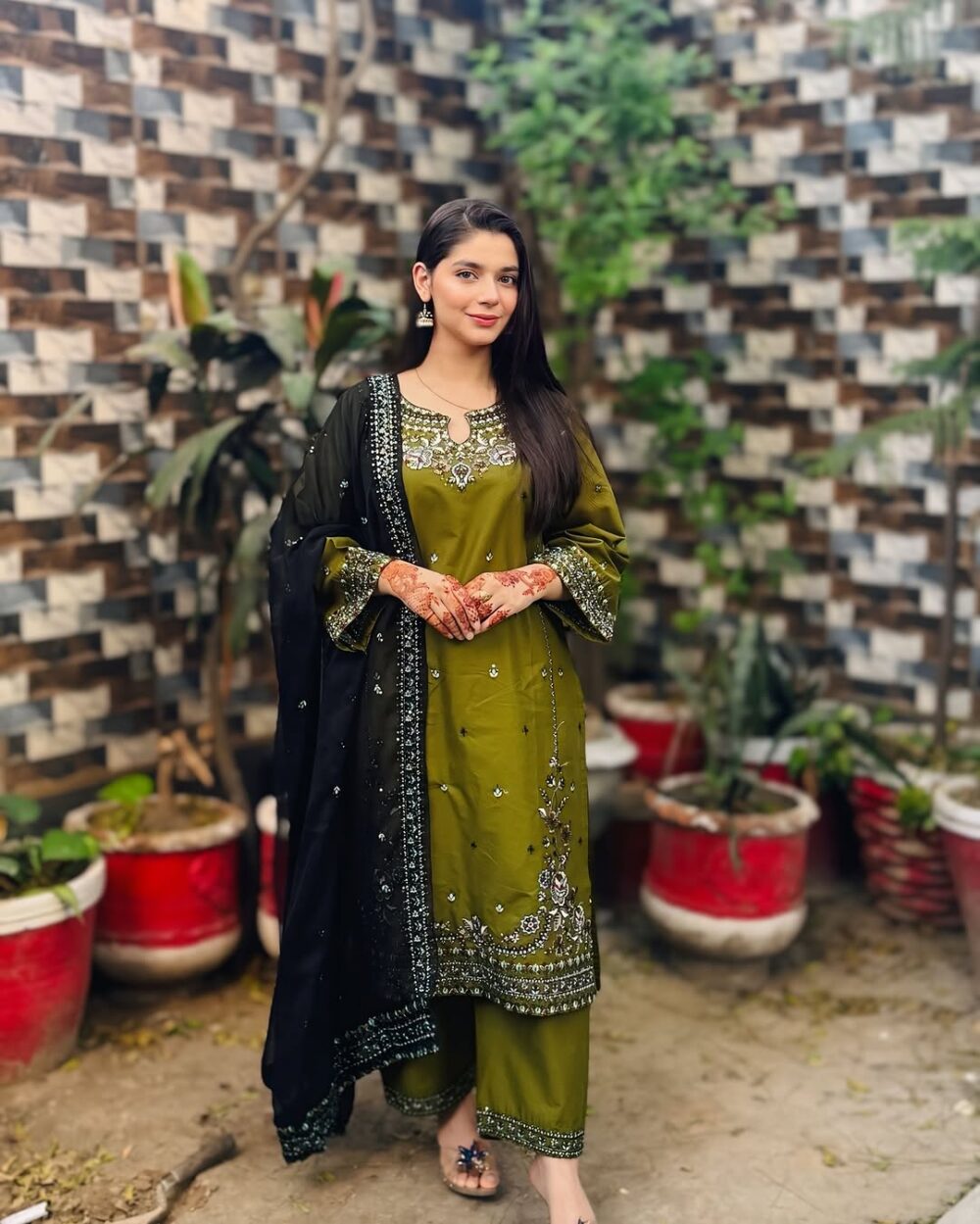 নকশিকাঁথা অলিভ - Image 8